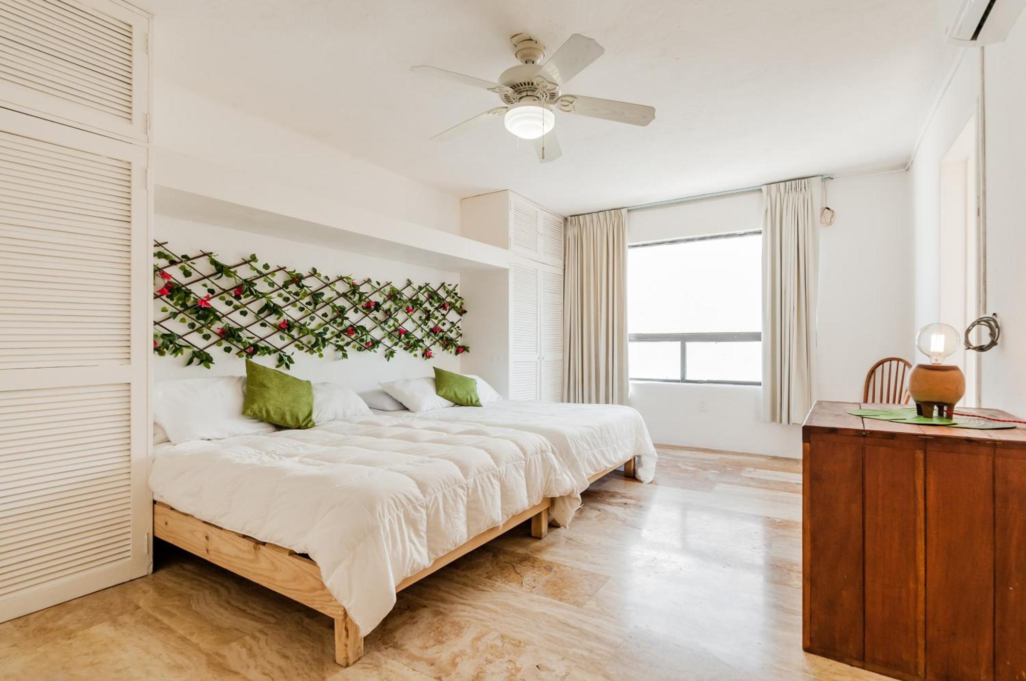 Larimar Apartment